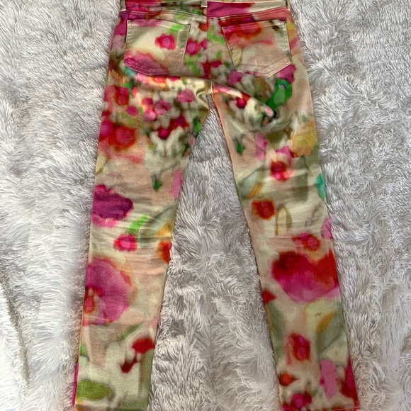 Kate Spade Giverny Floral Watercolor Capri Jeans - Picture 5 of 5